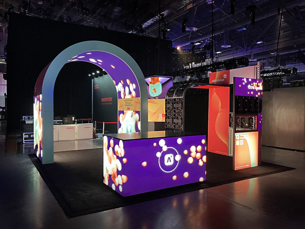 Luxury exhibit booth design in las vegas