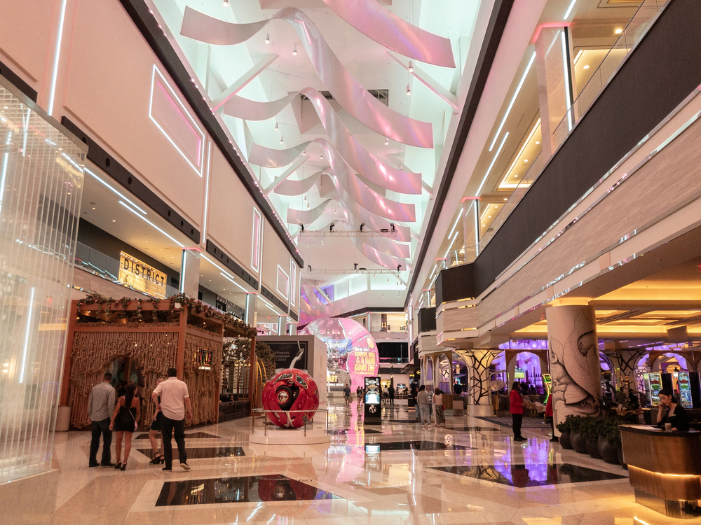 main hall of the resorts world las vegas convention center