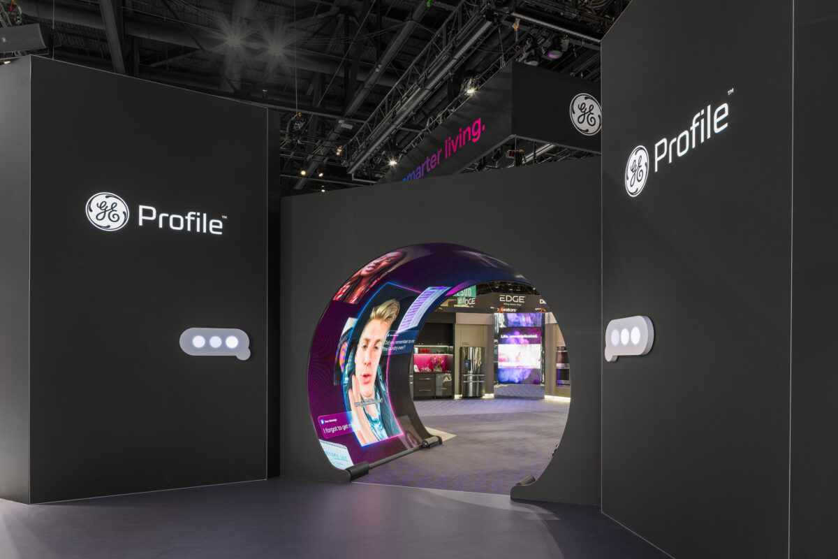 custom trade show booth build, install and process