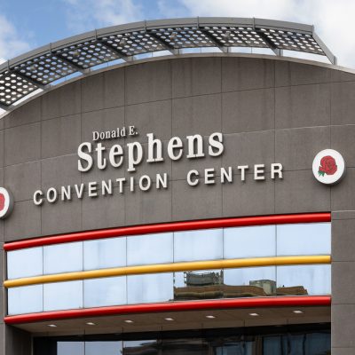 donald e stephens convention center