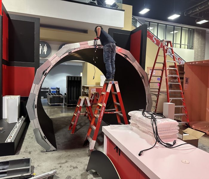 custom trade show booth solutions provider