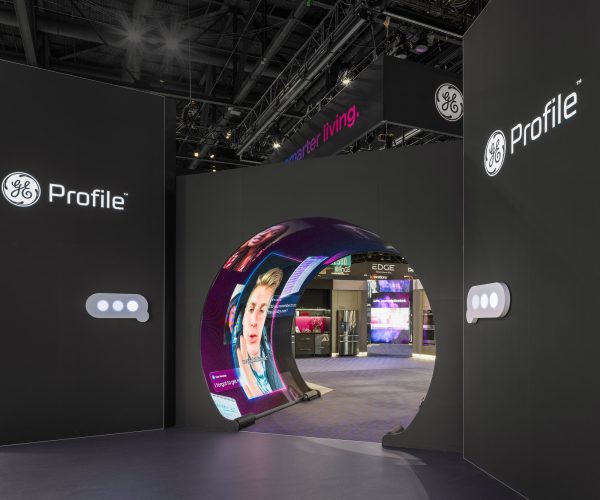 custom trade show booth build, install and process