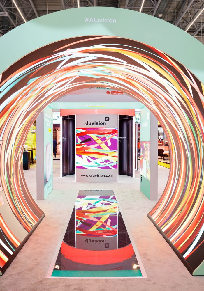 coolr tunnel w led floor